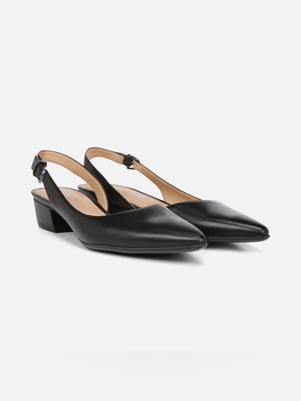 Naturalizer
BANKS POINTED TOE FLAT
